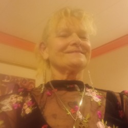 Nancy is looking for singles for a date