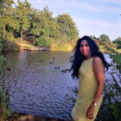 Anamika is looking for singles for a date